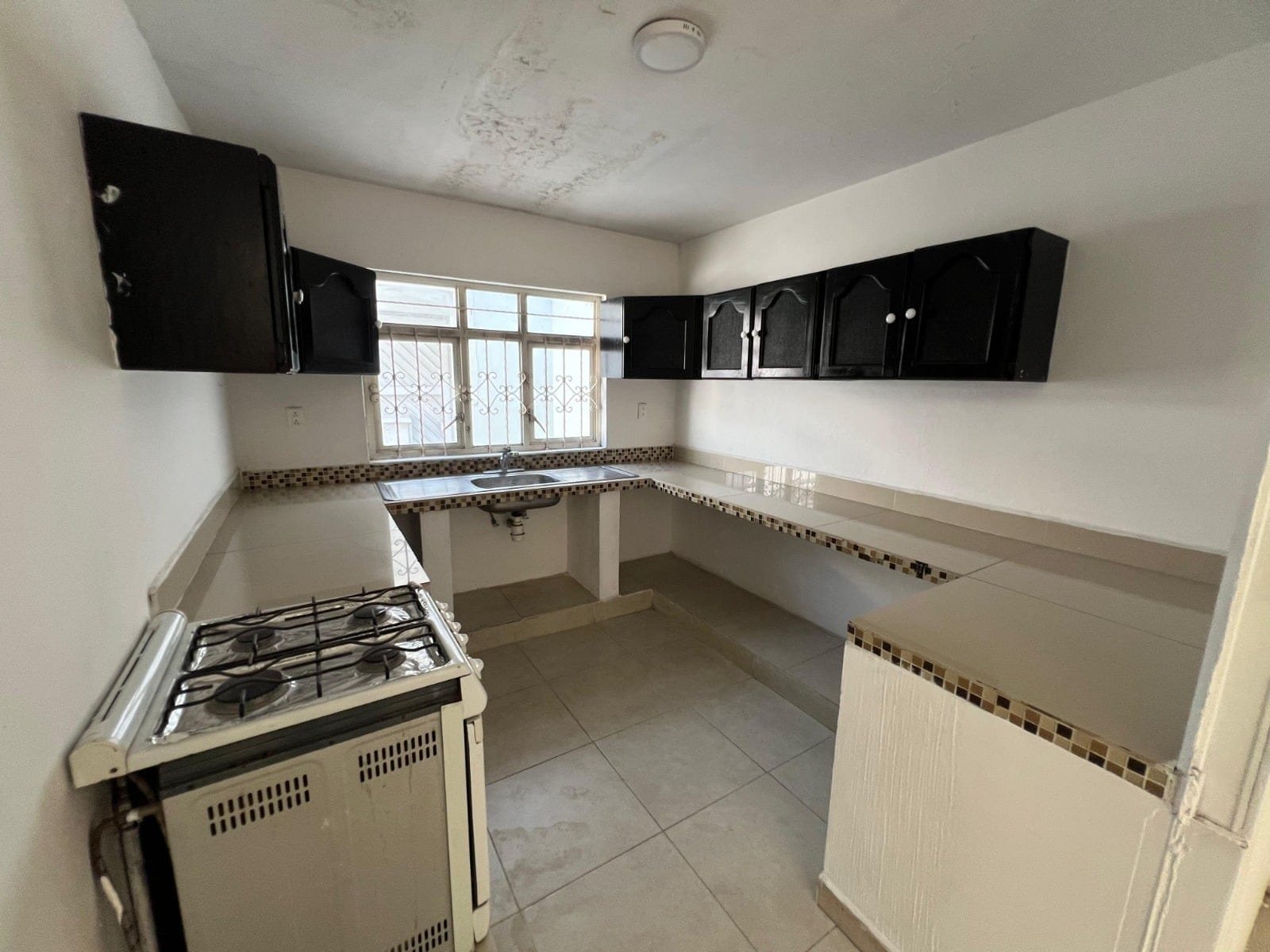 WhatsApp Image 2025-12-10 at 11.53.09 (3)